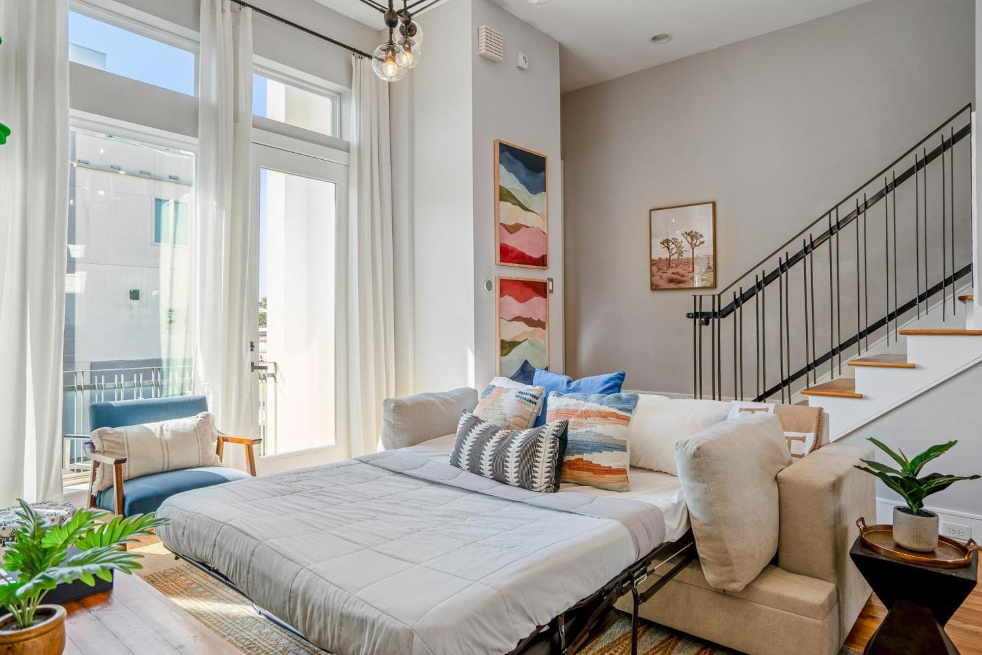 Luxury Downtown Getaway With Breathtaking Views Villa Houston Exterior photo