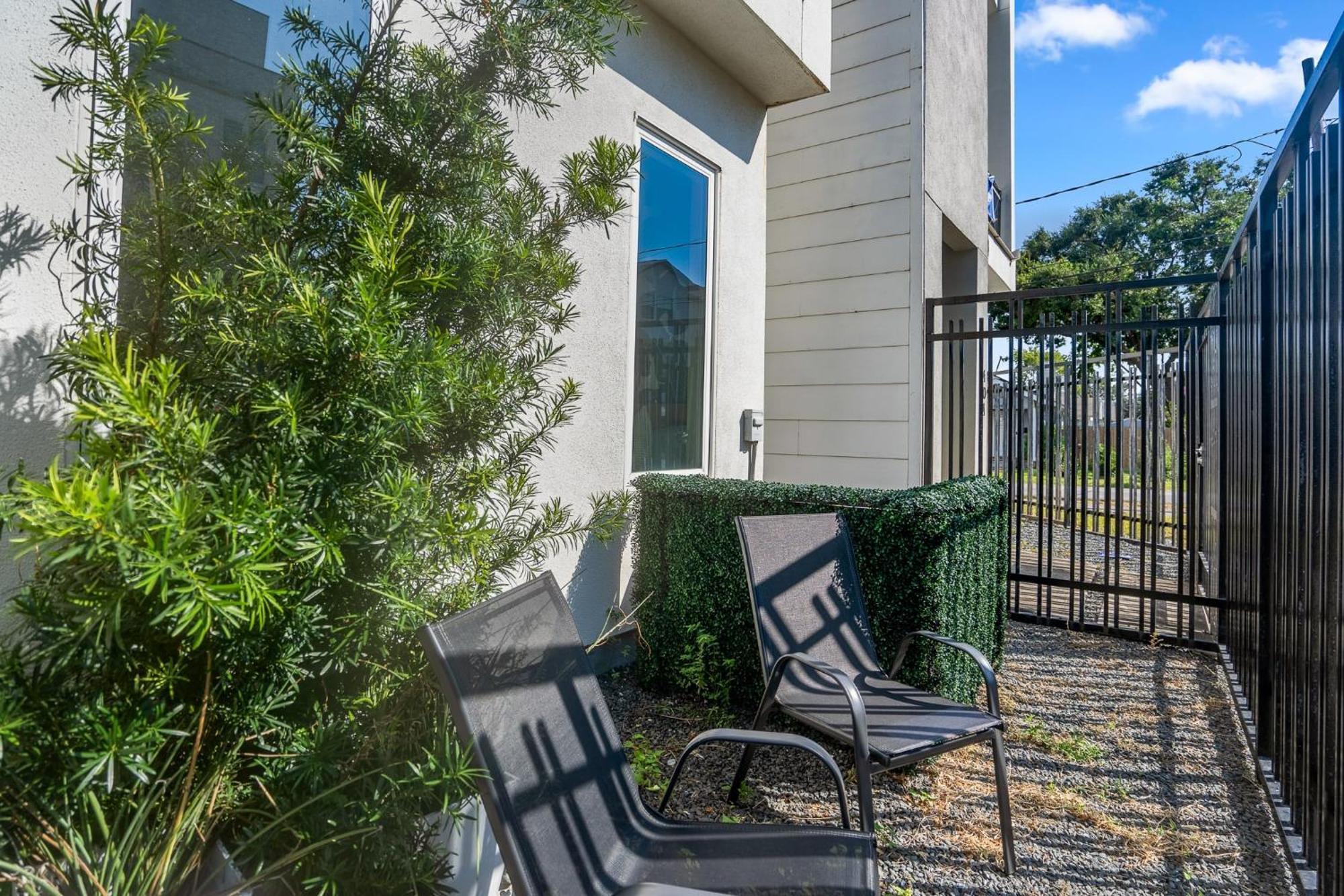 Luxury Downtown Getaway With Breathtaking Views Villa Houston Exterior photo